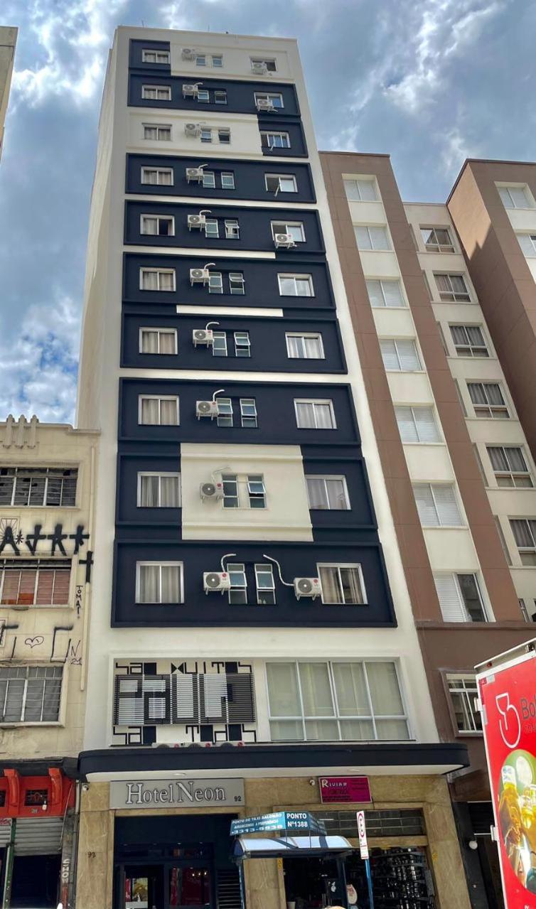 Hotel Neon - próximo a 25 de março, Bom Retiro e Brás, á 2min do mirante Sampa SKY e pista de skate Anhangabaú San Paolo Esterno foto