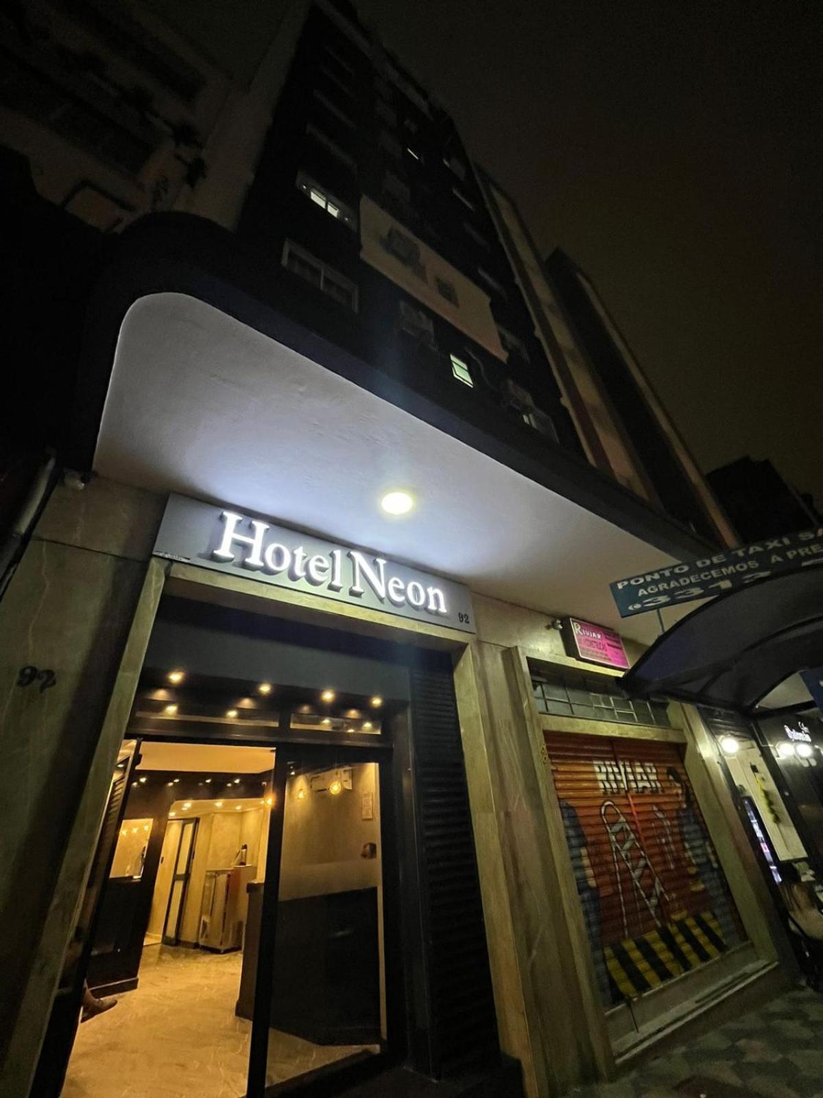 Hotel Neon - próximo a 25 de março, Bom Retiro e Brás, á 2min do mirante Sampa SKY e pista de skate Anhangabaú San Paolo Esterno foto